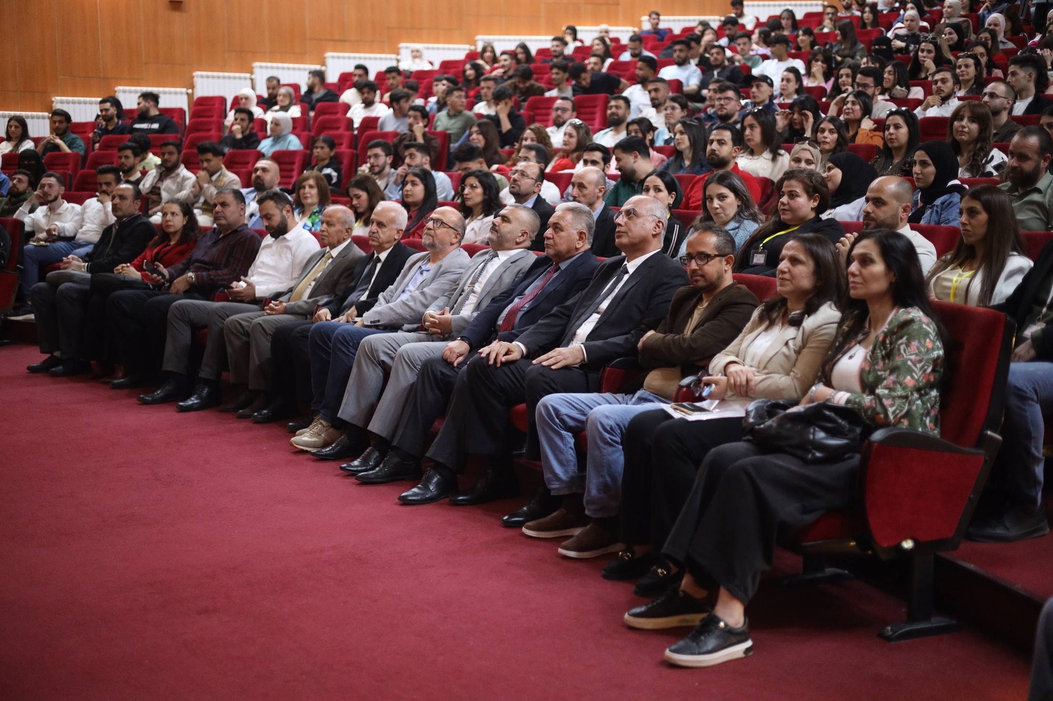 جامعة الأندلس تحتفي بخريجيها في اجتماع موسع: إطلاق هيئة وبوابة الخريجين واستعراض قصص نجاح مهنية