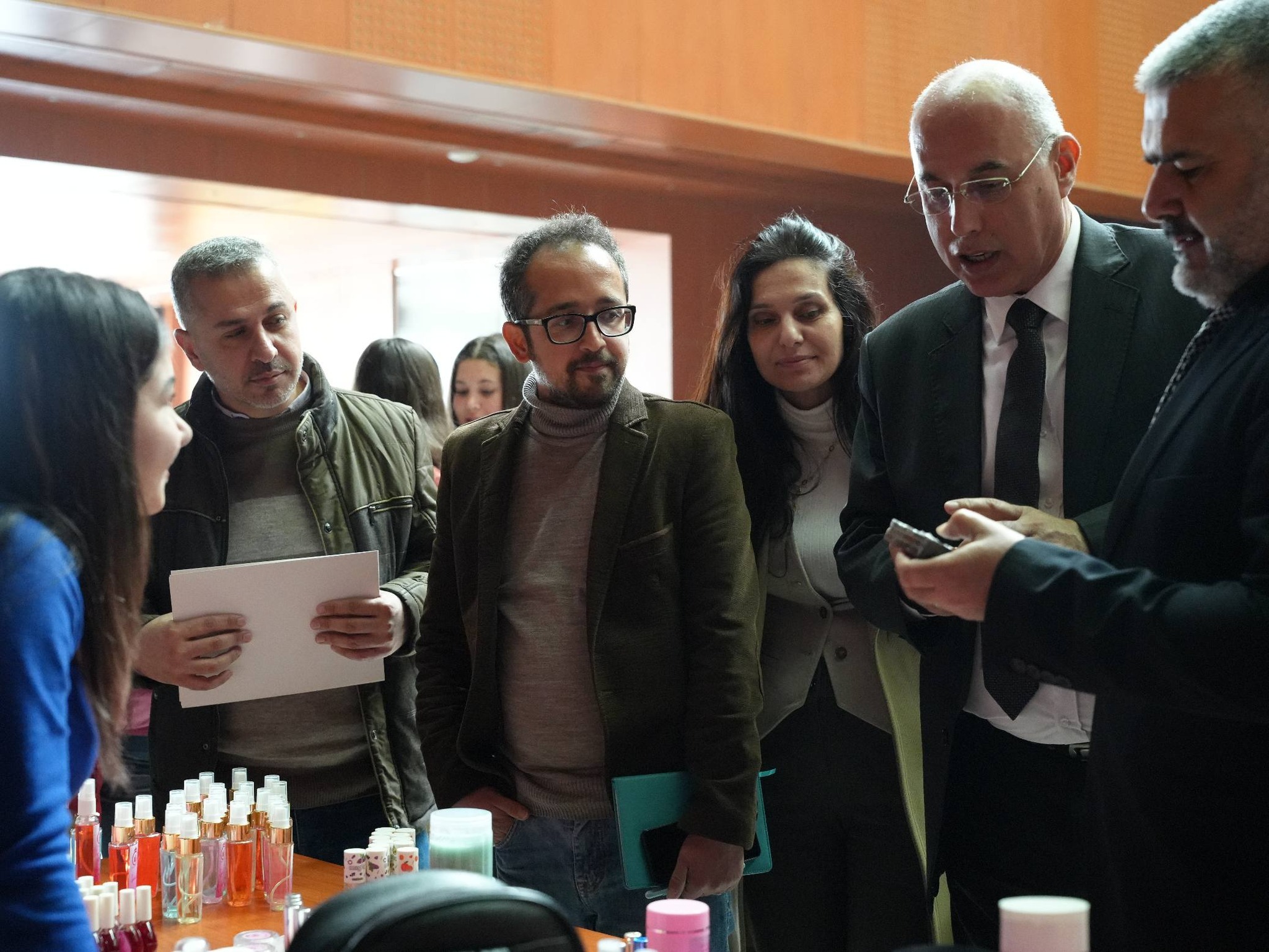 كلية طب الأسنان وكلية الصيدلة في جامعة الأندلس تنظّمان يوماً علمياً مميزاً يجمع التخصصات الأكاديمية والمبادرات الطلابية