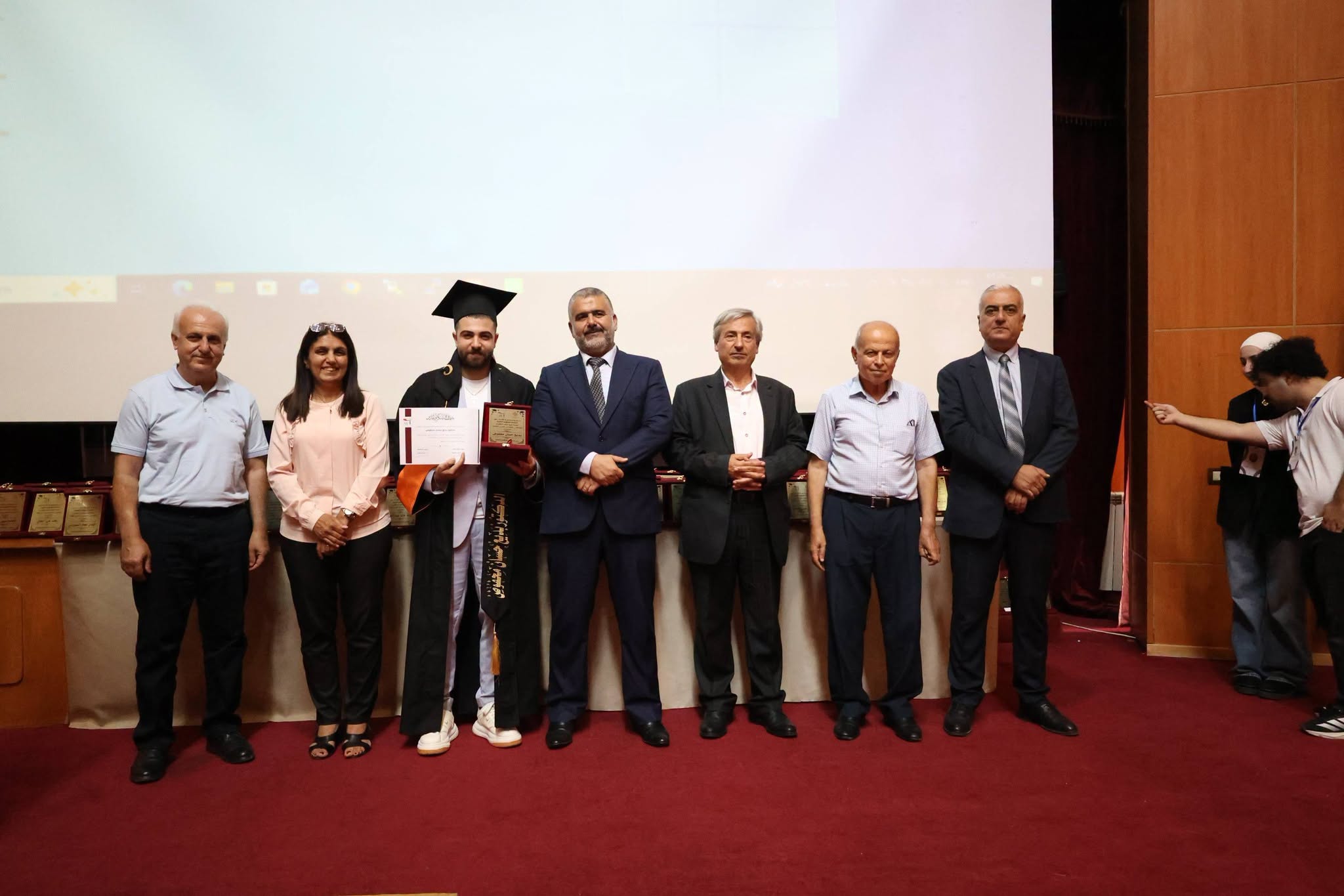 جامعة الأندلس الخاصة للعلوم الطبية تعلن أسماء أوائل خريجي كلية الطب البشري للعام الدراسي 2024/2025
