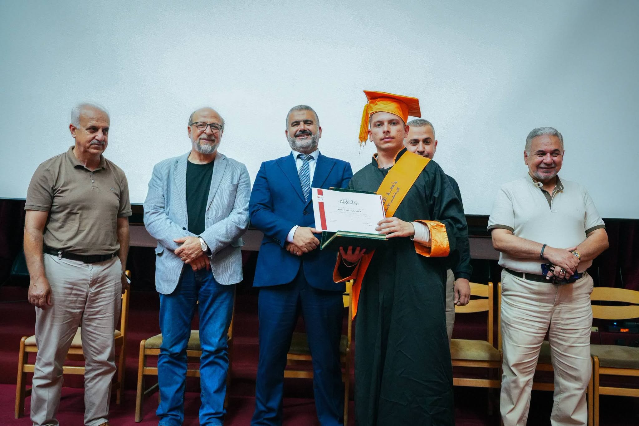 جامعة الأندلس الخاصة للعلوم الطبية تعلن أسماء أوائل خريجي كلية طب الأسنان للعام الدراسي 2025/2026