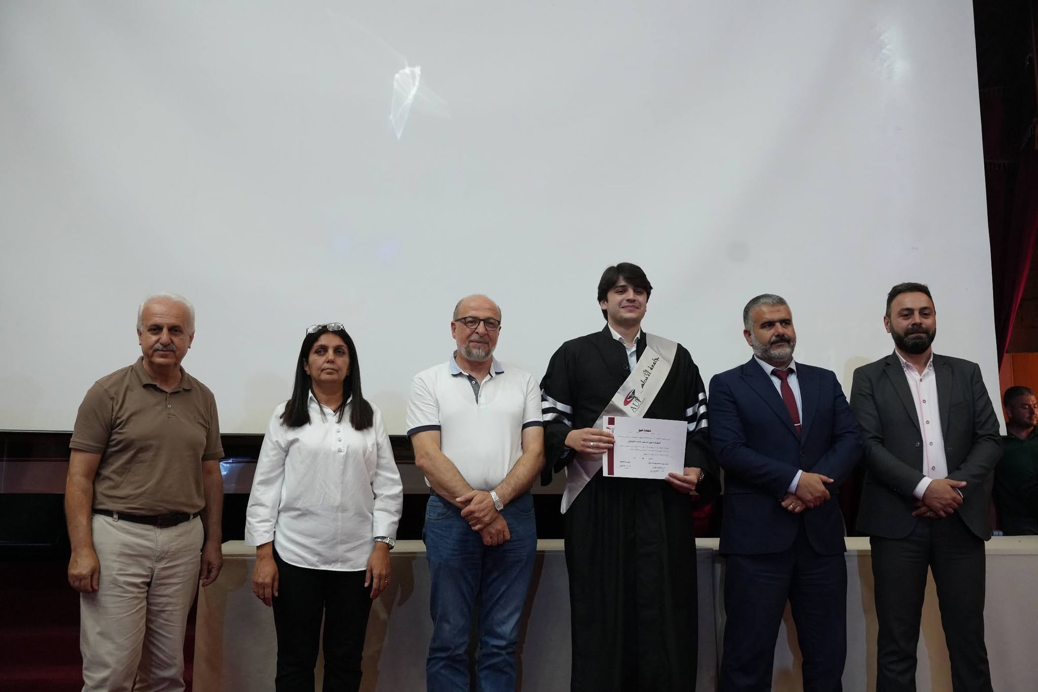 جامعة الأندلس الخاصة للعلوم الطبية تعلن أسماء أوائل خريجي كلية الهندسة الطبية للعام الدراسي 2025/202