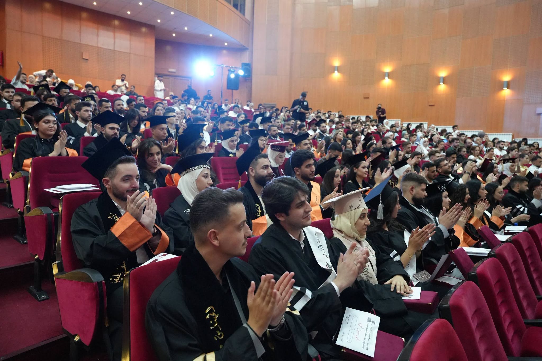 جامعة الأندلس تبارك لخريجي كلية الهندسة الطبية للعام الدراسي 2025/2026 وتتمنى لهم مسيرة حافلة بالنجاح والعطاء