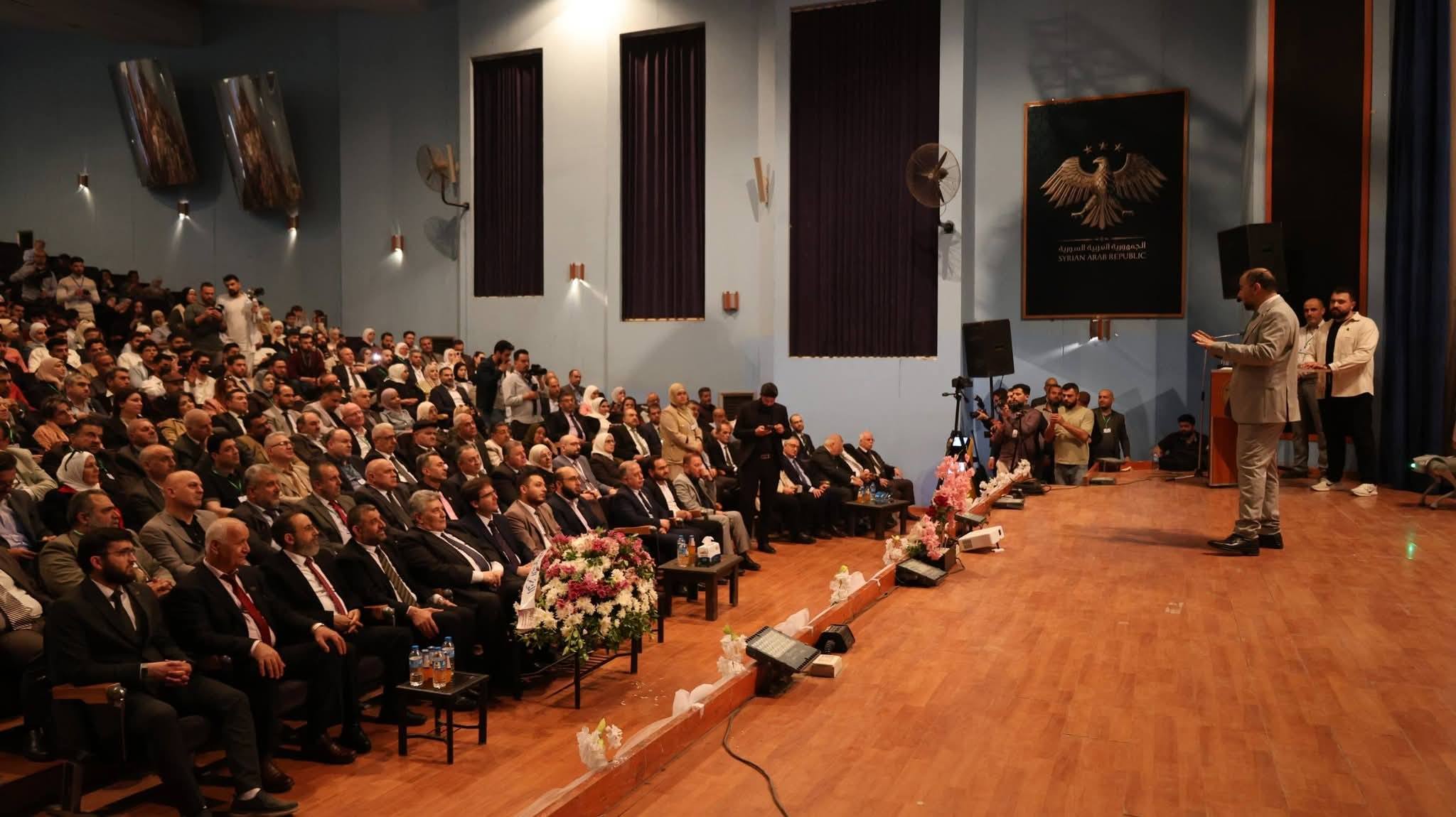 كلية الهندسة الطبية في جامعة الأندلس تشارك ببحث علمي مشترك في المؤتمر الدولي الأول للتعليم الهندسي المدعوم بالذكاء الاصطناعي بجامعة حماة