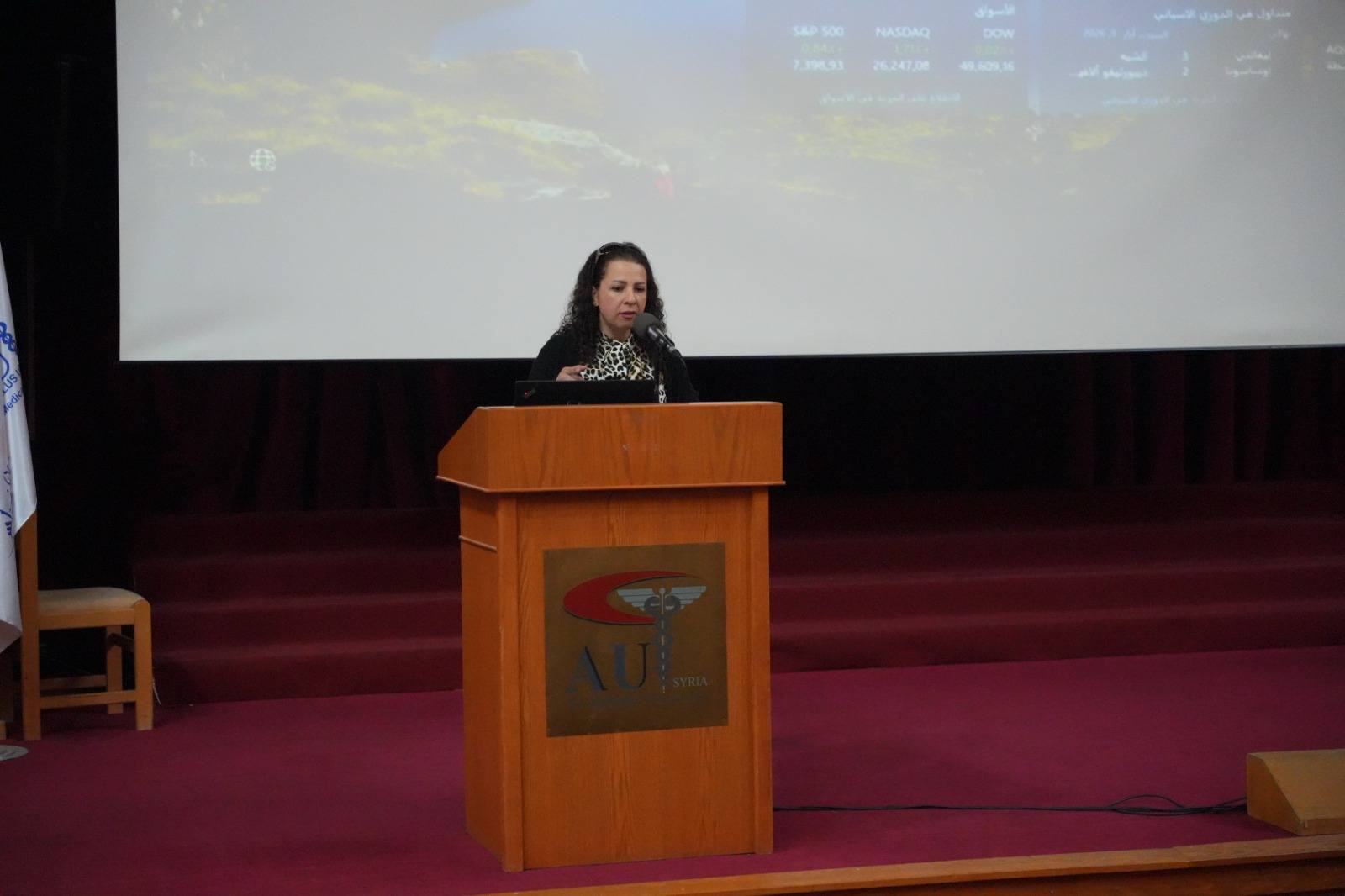جامعة الأندلس ونقابة التمريض تنظمان ندوة حوارية لطلاب كلية التمريض بحضور رئيس مجلس الأمناء ونواب رئيس الجامعة