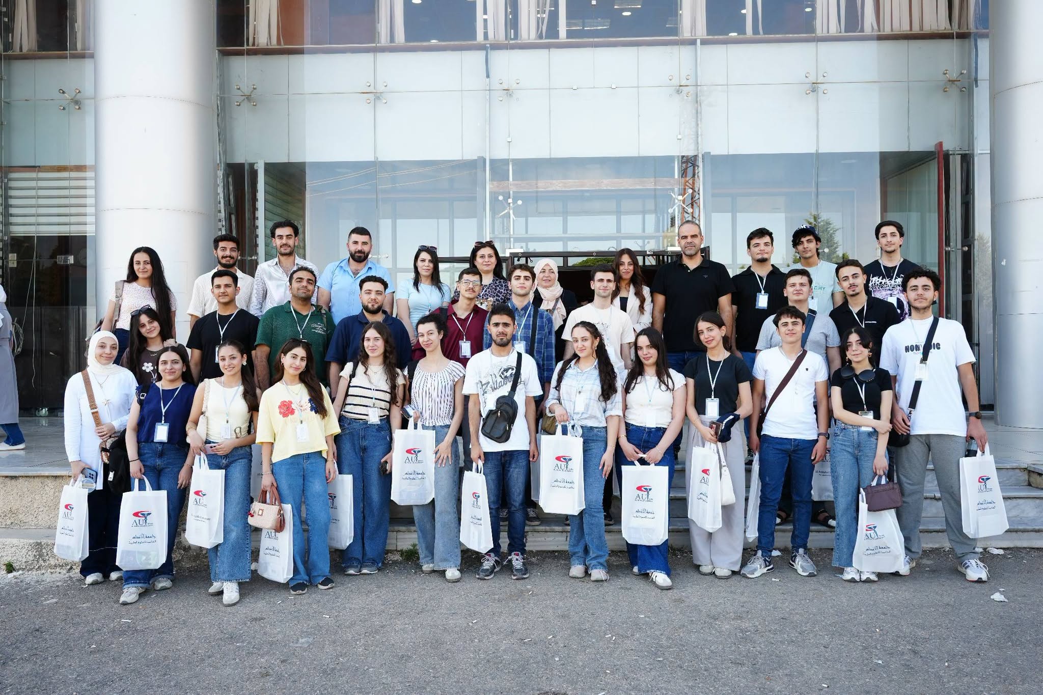 انطلاق اليوم الثالث من «اعرف اختصاصك 2» في جامعة الأندلس بجولة تعريفية شملت الكليات والمشفى الجامعي