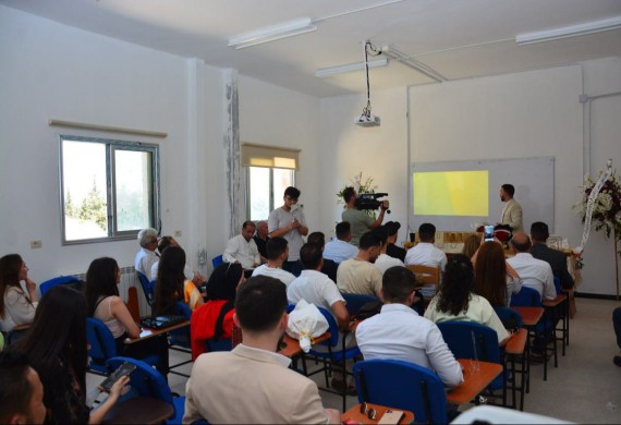 جانب من مشاريع تخرج طلاب كلية إدارة المشافي