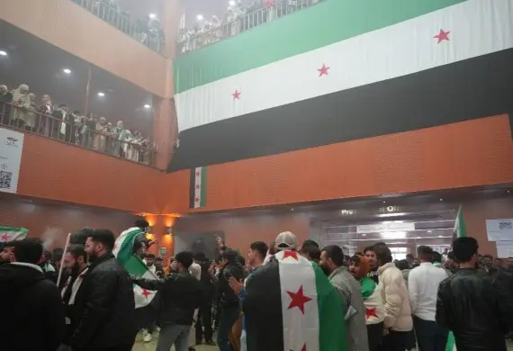 بمناسبة الذكرى الأولى لتحرير سوريا أقامت جامعة الأندلس الخاصة للعلوم الطبية بالتعاون مع نقابة المعلمين في جامعة طرطوس حفلأ بمناسبة عيد التحرير