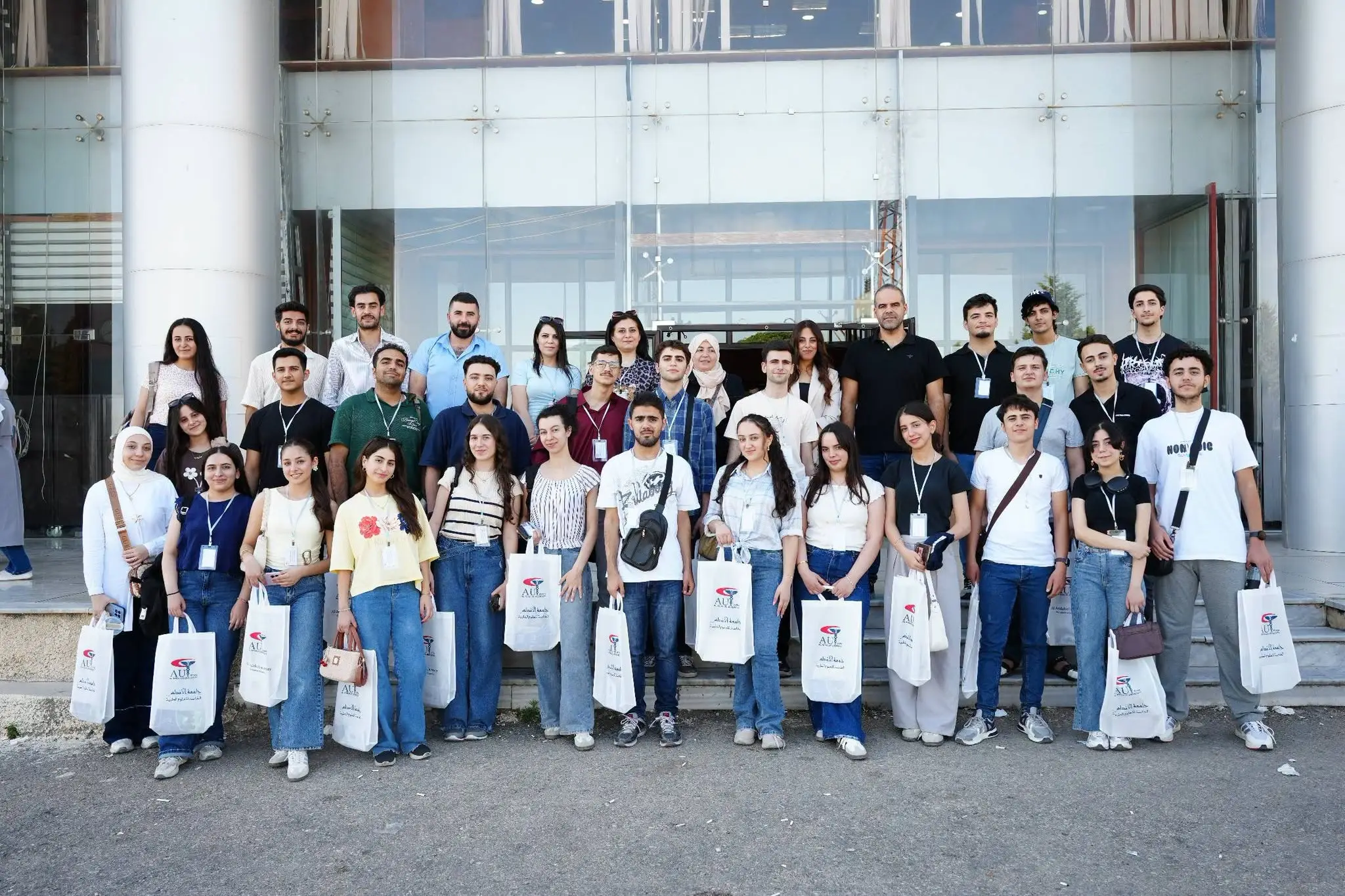 انطلاق اليوم الثالث من «اعرف اختصاصك 2» في جامعة الأندلس بجولة تعريفية شملت الكليات والمشفى الجامعي
