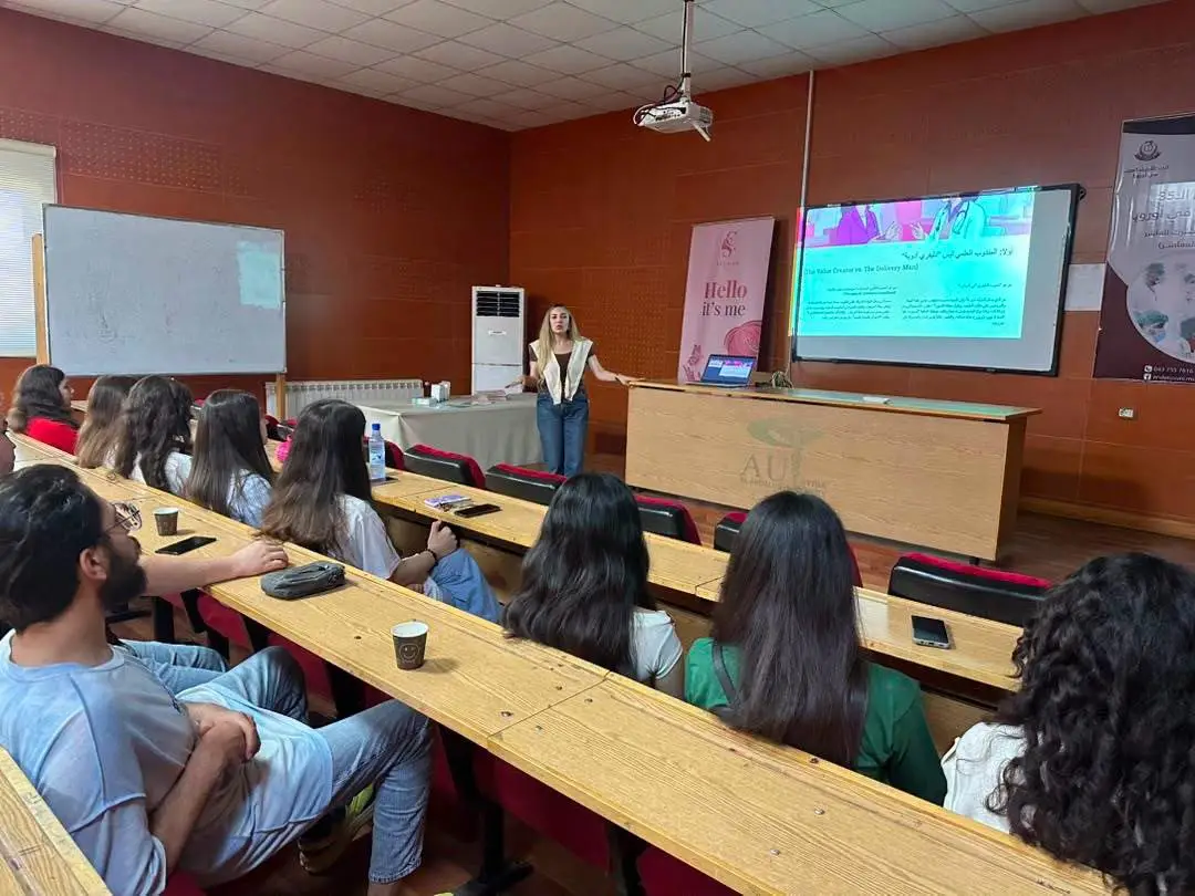ورشة تأهيل المندوب العلمي بجامعة الأندلس: تدريب على السيرة الذاتية، مهارات المقابلات، التسويق الطبي، وأخلاقيات المهنة، تليها جولة تطبيقية في مشفى الأندلس الجامعي