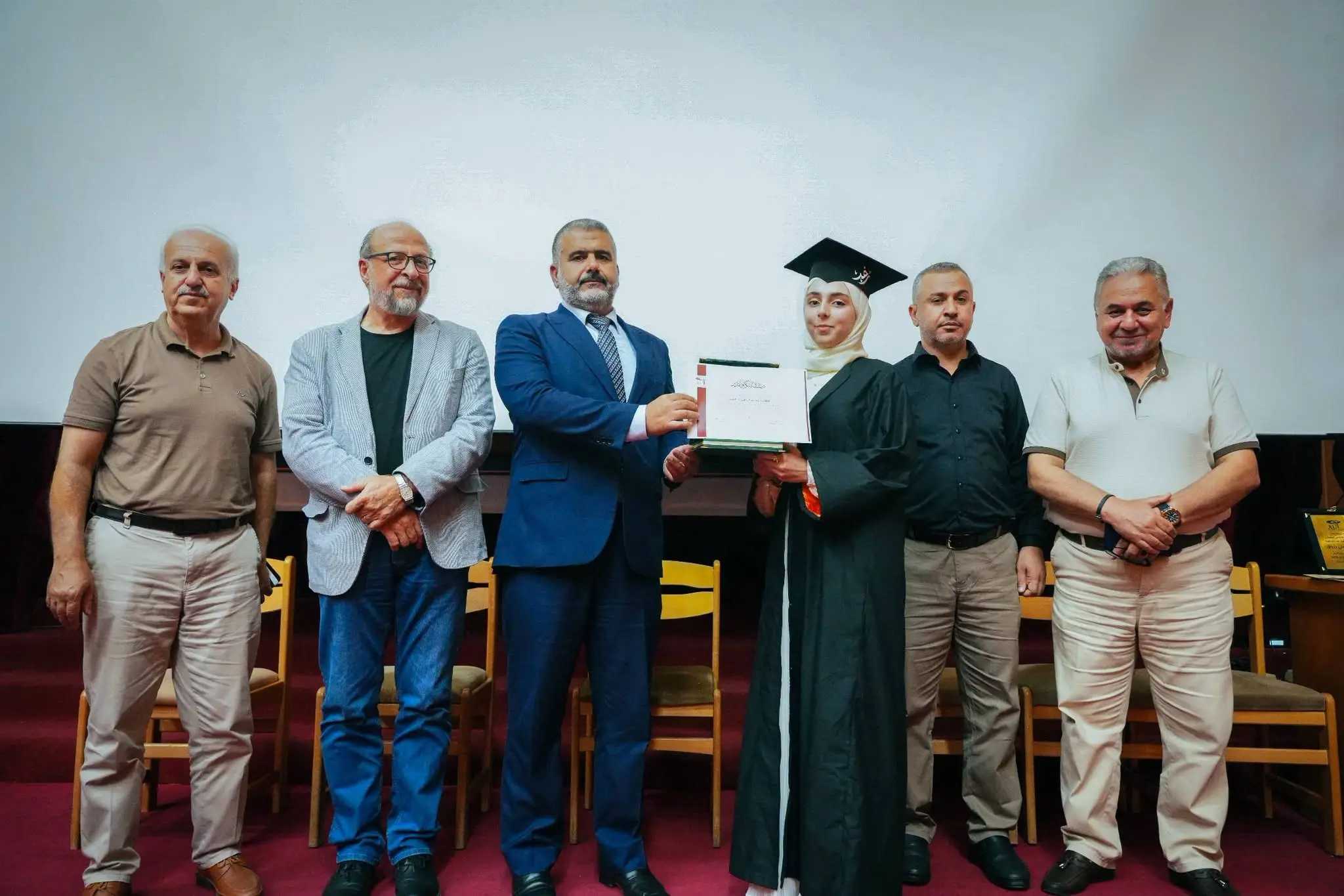 جامعة الأندلس الخاصة للعلوم الطبية تعلن أسماء أوائل خريجي كلية طب الأسنان للعام الدراسي 2025/2026