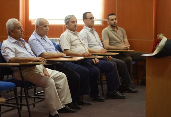 سيمينار تسجيل بحث علمي تحت عنوان " دراسة الضغوط النفسية لدى طلاب جامعة الأندلس / دراسة مقطعية من سوريا"