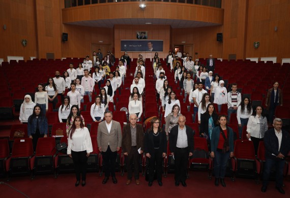 يوم علمي في كلية التمريض  للتوعية حول اضطراب  التوحد