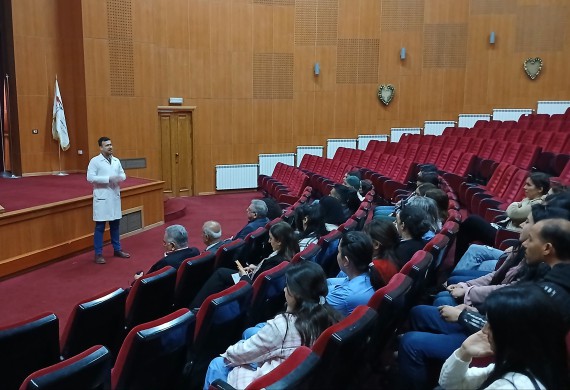 افتتاح ورشة التعامل مع الحرائق البسيطة و المتوسطة والأسعاف والأخلاء الآمن