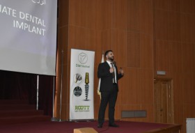 افتتاح دورة في كلية طب الأسنان بعنوان أساسيات في زرع الأسنان