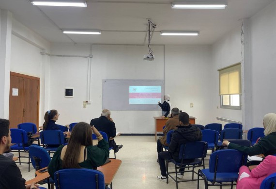 News: follow-up seminars at the College of Hospital Administration