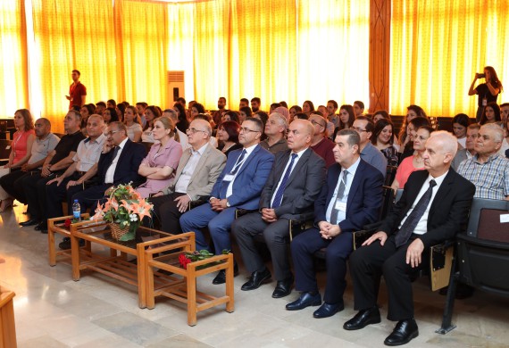 News: Al-Andalus University Participates in the First Research Conference for Post-graduate Students at the Faculty of Pharmacy at Tishreen University